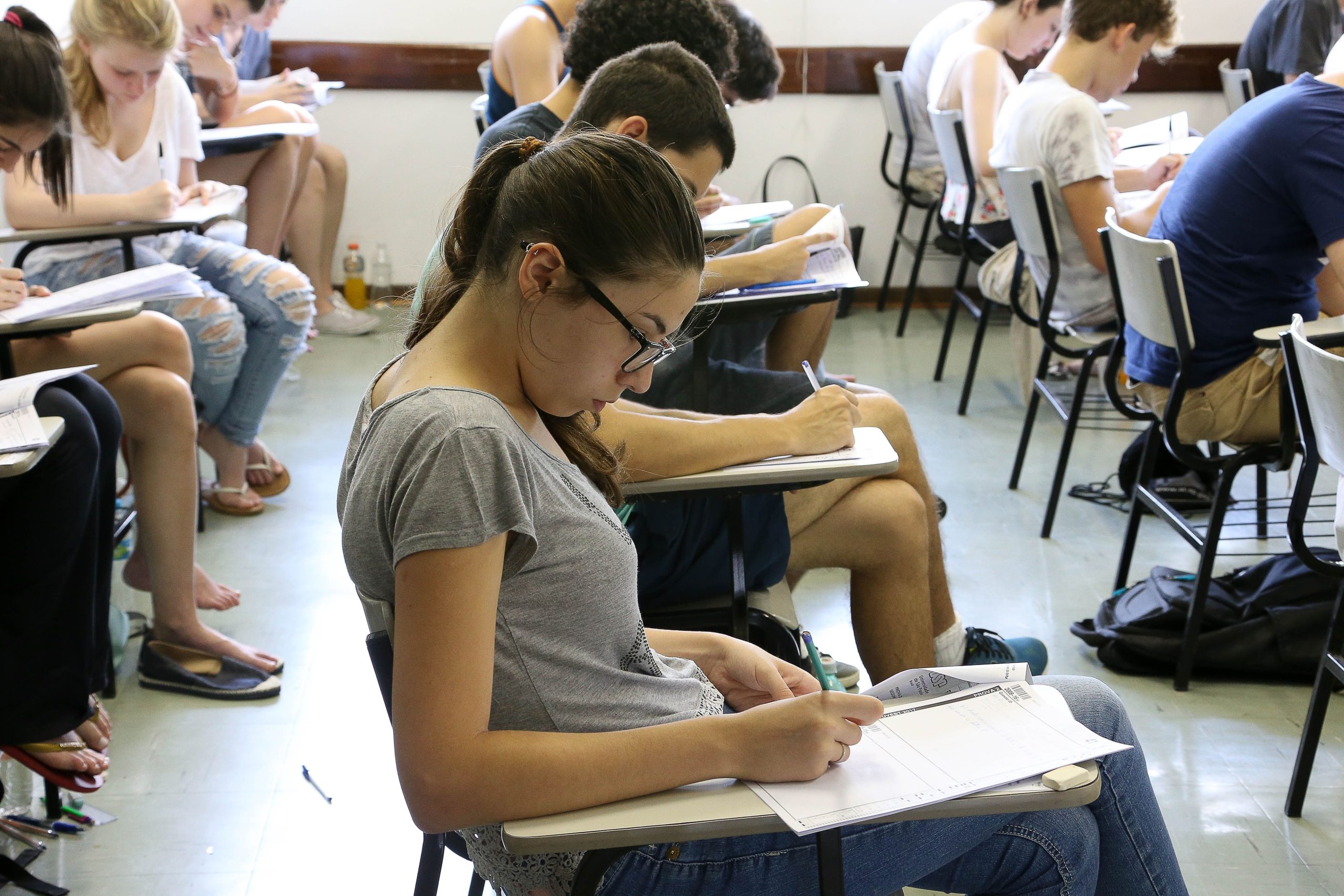 Senadores decidem adiar votação do Novo Ensino Médio