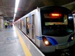 Viga de obra do Metrô cai e interdita avenida em São Paulo
