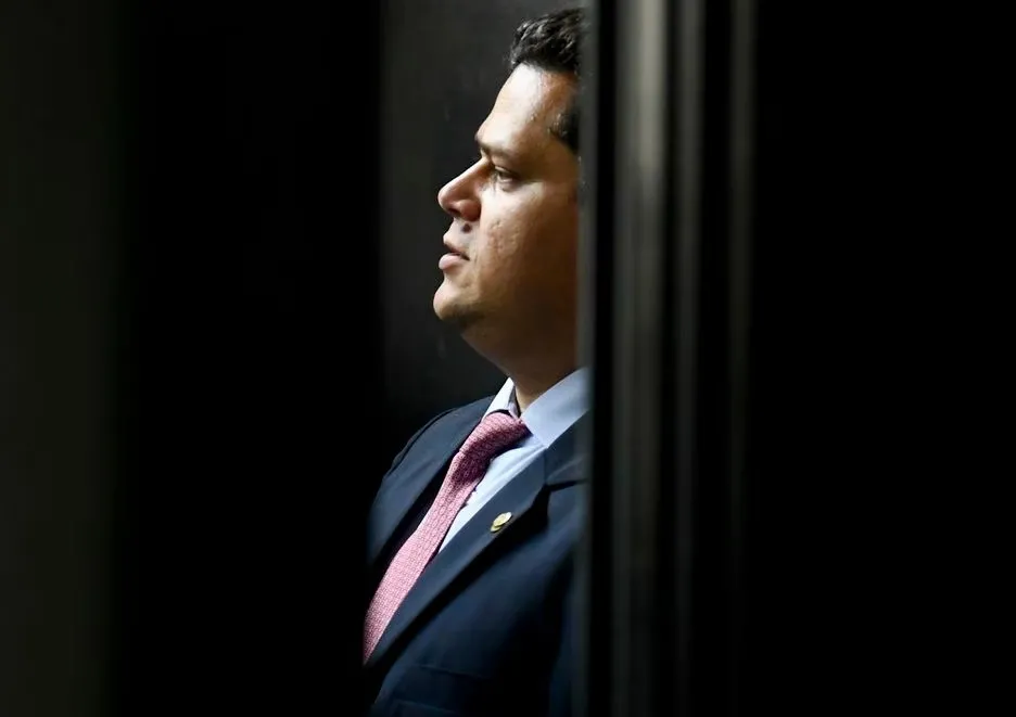 Lula e Alcolumbre retomam diálogo após tensão e destravam pautas no Senado