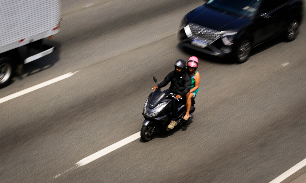 Validade do capacete de moto: qual é o prazo de troca e o que a legislação exige