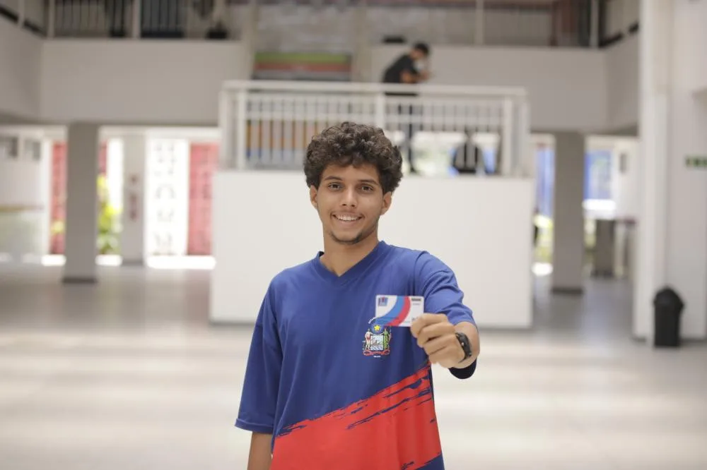 Nesta quarta (15), Estado paga parcela do Bolsa Presença para mais de 368 mil estudantes baianos