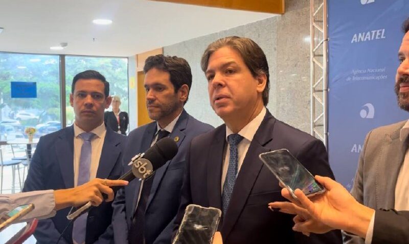 Ministro das Comunicações descarta deixar governo por veto a Messias