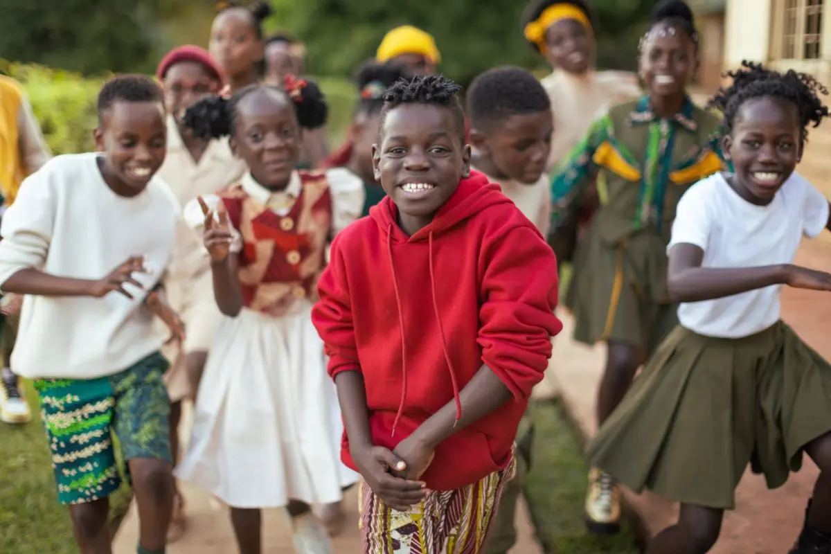 Coral internacional de crianças Watoto chega a Ponta Grossa com apresentação gratuita domingo (14)