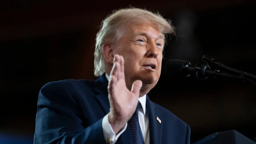 Senado derruba emenda de democratas contra fundo de aliados de Trump