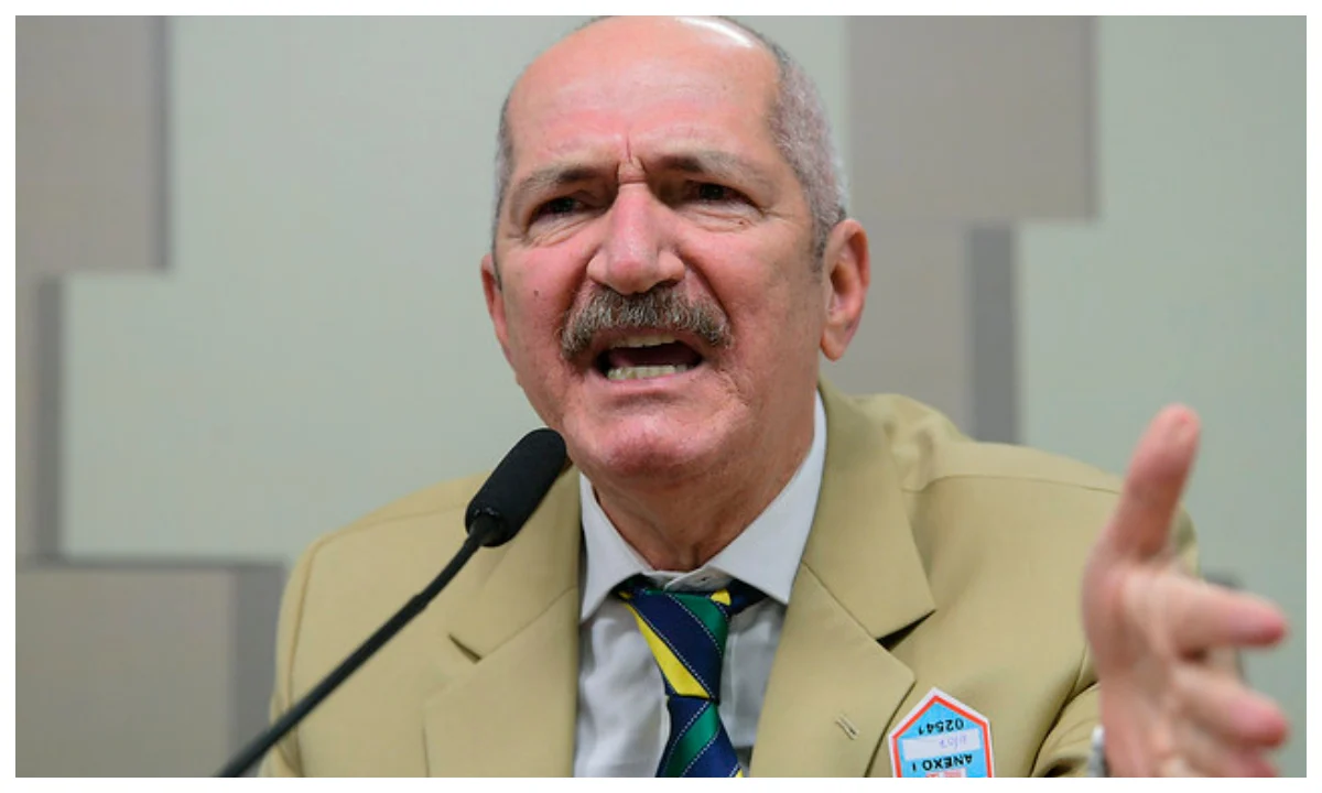 Justiça cancela expulsão e manda DC reintegrar Aldo Rebelo – CartaCapital