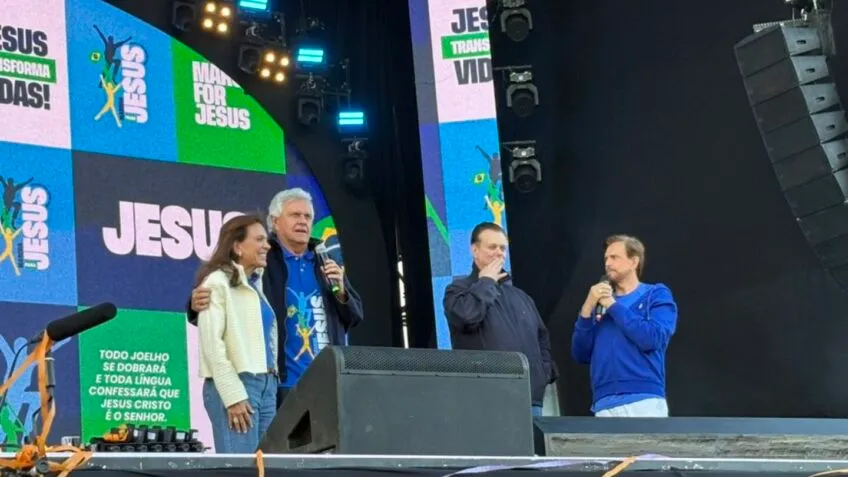 Lula é incompatível “com o povo” por faltar à marcha, diz Caiado