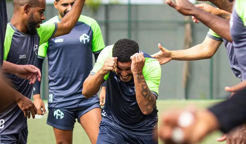 Meia chega para reforçar o Feira FC na luta pelo acesso à elite do futebol baiano