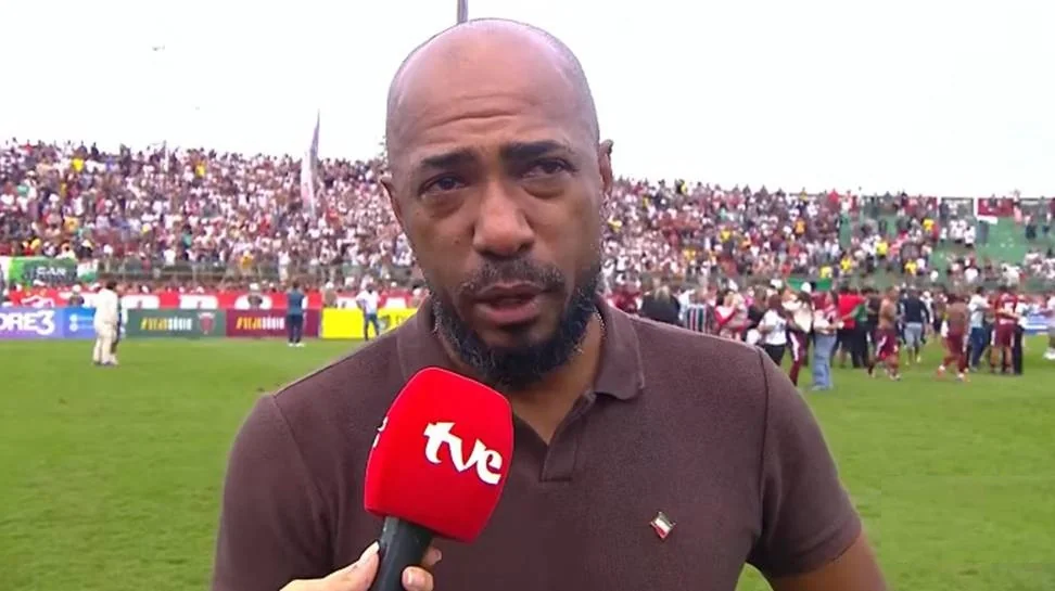 Edu Silva se emociona com acesso do Flu de Feira: ‘Minha terceira oportunidade’