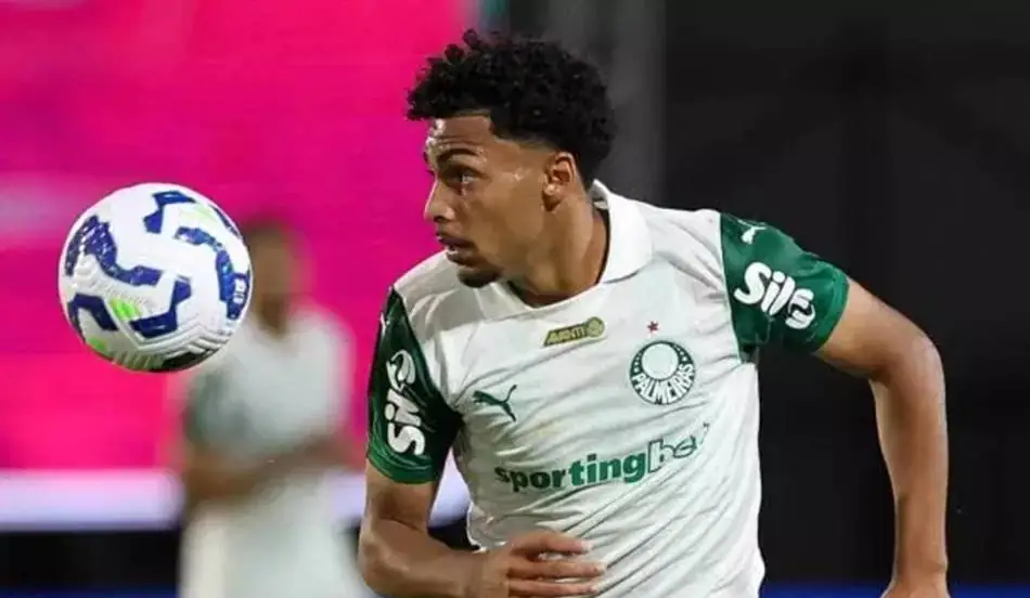 Clube do Grupo City negocia contratação de joia do Palmeiras