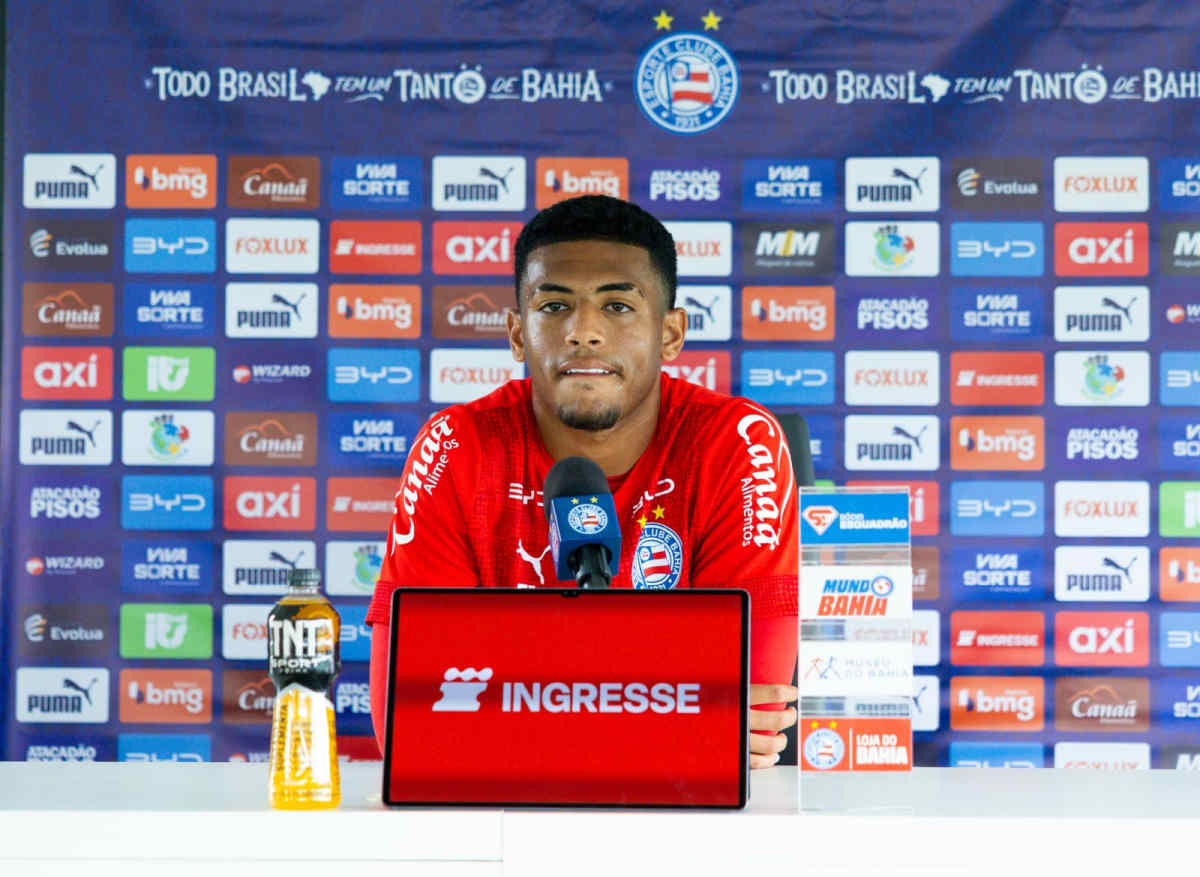 Kauê Furquim comemora chances com Ceni e relata apoio interno: “é um grupo que me ajuda”