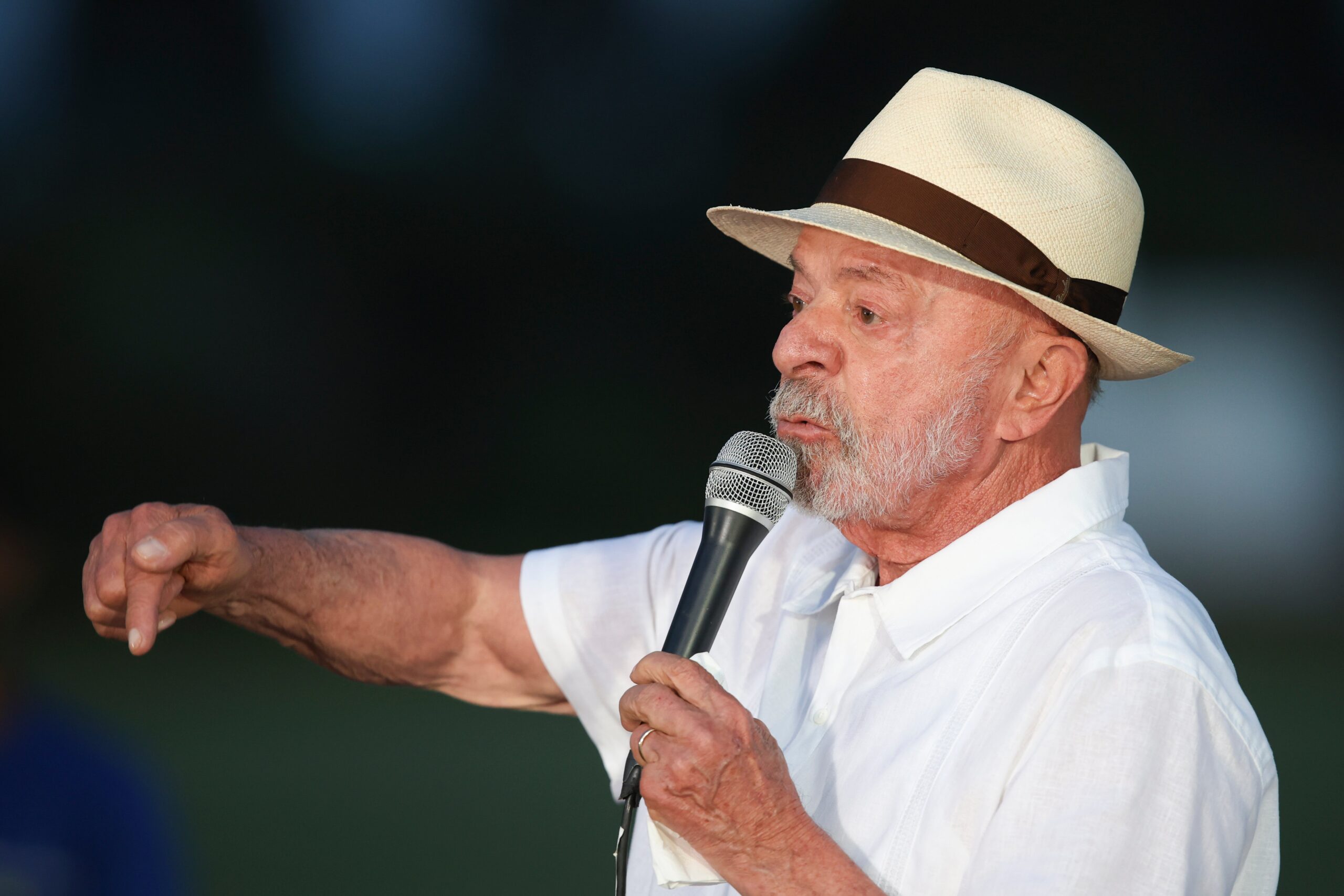 Lula ignora carta de Flávio e posta sobre servidor — BnT Online